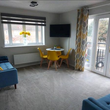 2 Bedroom Apartment Exhall Exteriör bild