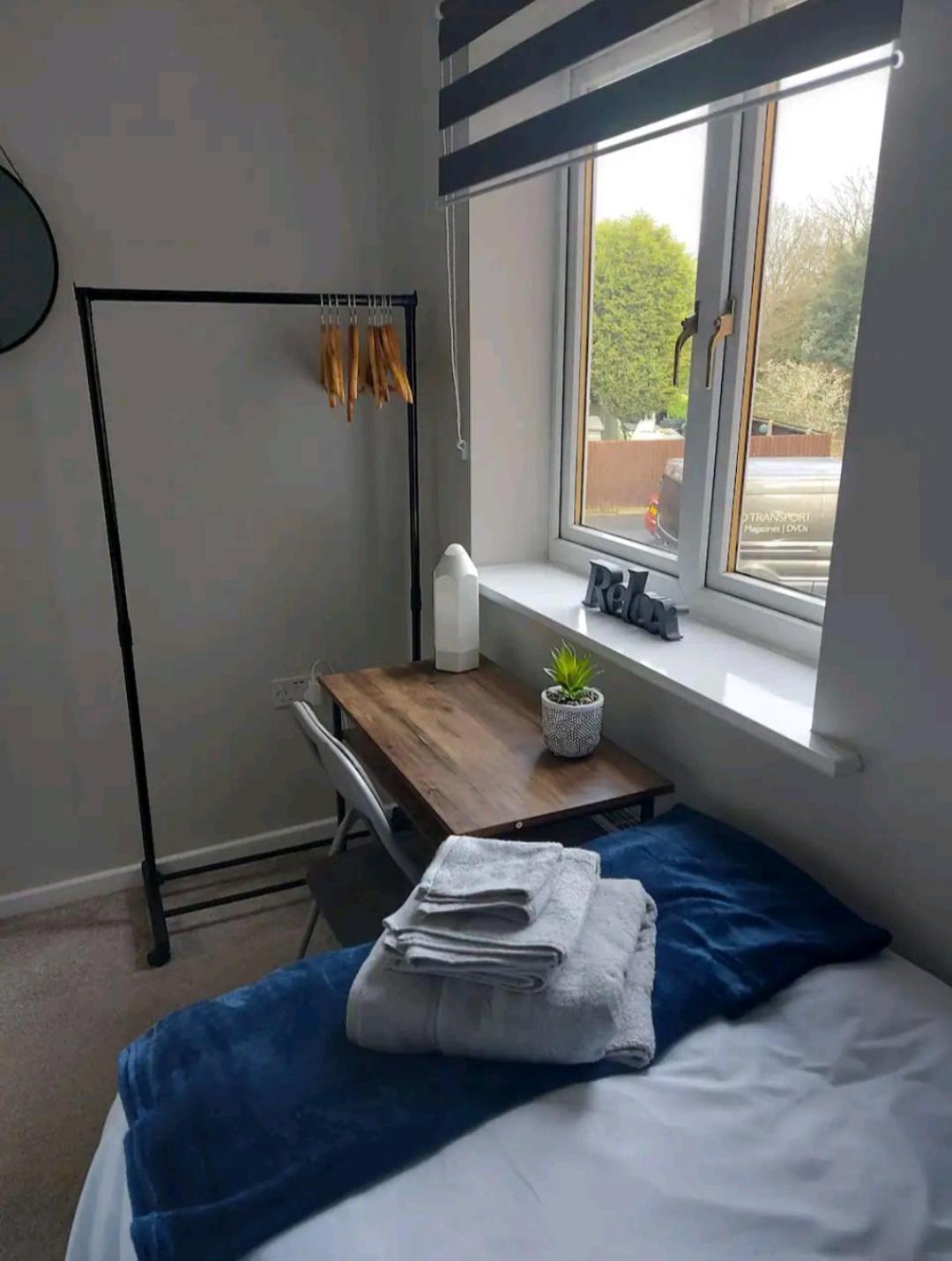 2 Bedroom Apartment Exhall Exteriör bild